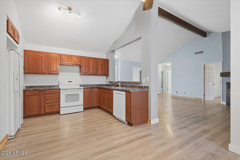 2227 W Mohawk Ln, Phoenix, AZ 85027
