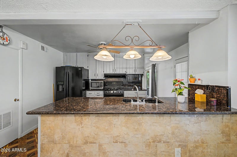 2227 W Rovey Ave, Phoenix, AZ 85015