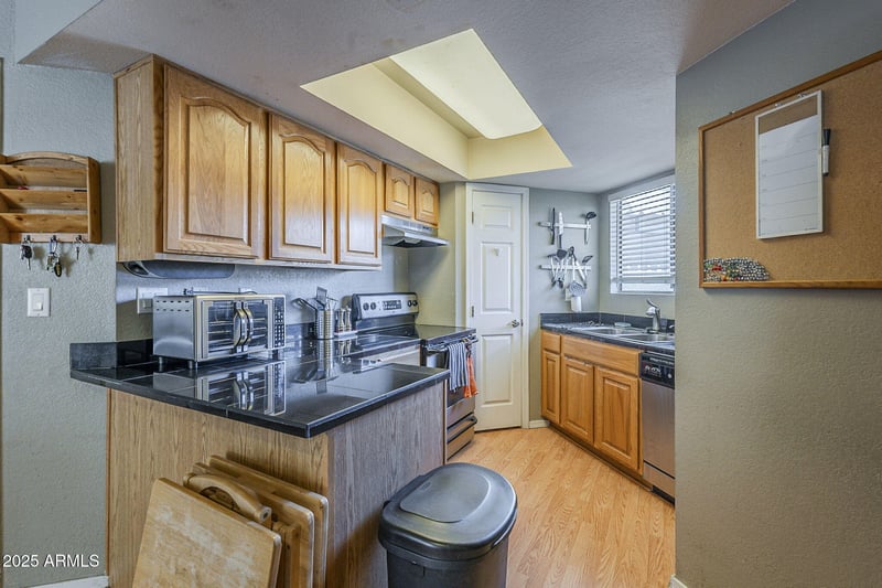2228 52 St #213, Phoenix, AZ 85008