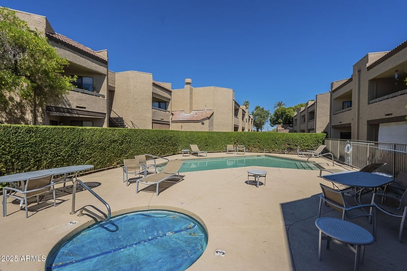 2228 52 St #213, Phoenix, AZ 85008