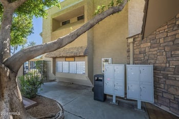 2228 52 St #213, Phoenix, AZ 85008