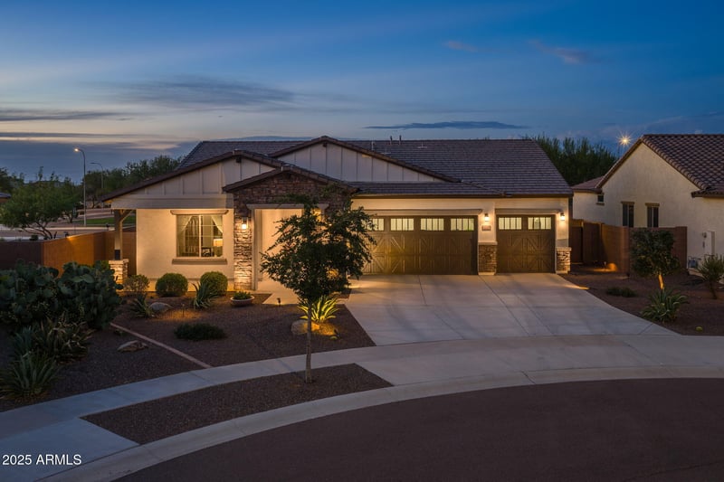 2228 Caldwell St, Phoenix, AZ 85041
