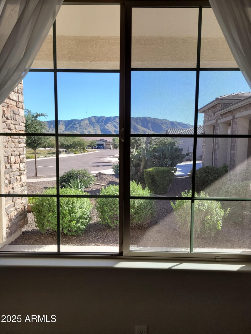 2228 Caldwell St, Phoenix, AZ 85041