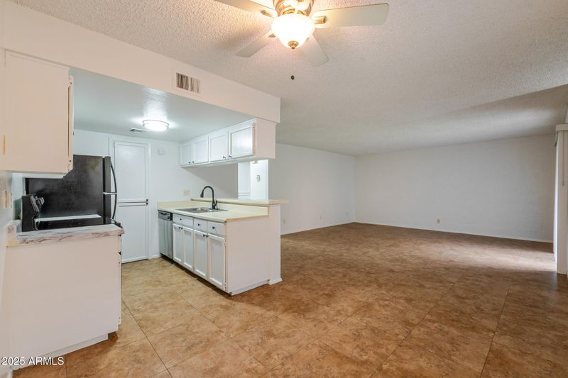 2228 E Campbell Ave #106, Phoenix, AZ 85016