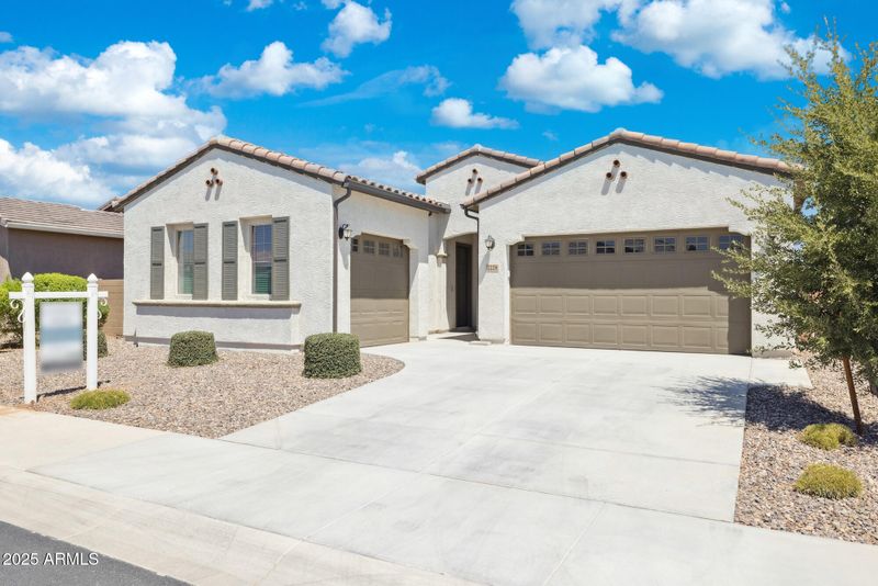 2228 E Isaiah Ave, Gilbert, AZ 85298