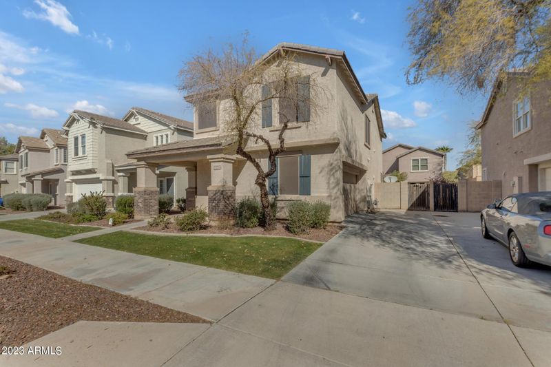 2228 E Sunland Ave, Phoenix, AZ 85040