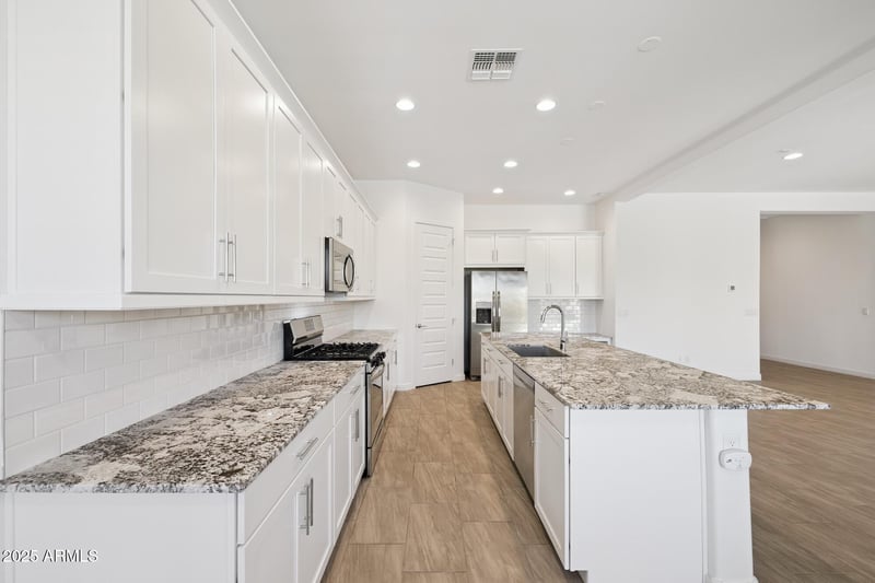 2228 Isaiah Ave, Gilbert, AZ 85298
