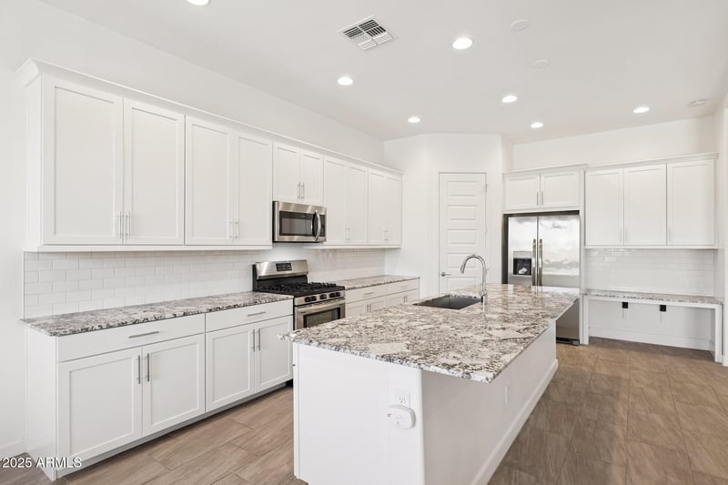 2228 Isaiah Ave, Gilbert, AZ 85298