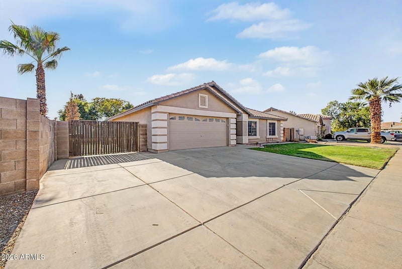 2228 S Banning St, Gilbert, AZ 85295