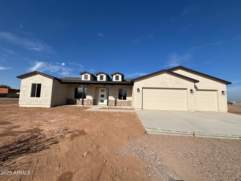22288 Dale Ln, Wittmann, AZ 85361