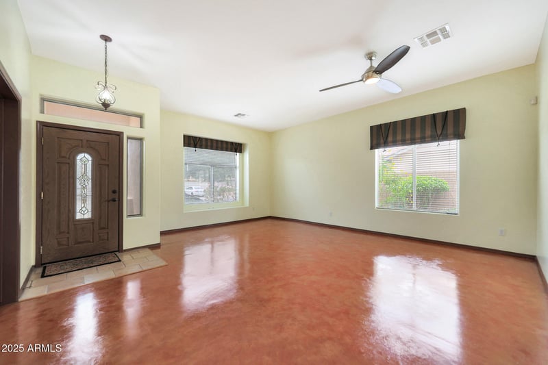 2229 82nd Ln, Phoenix, AZ 85043