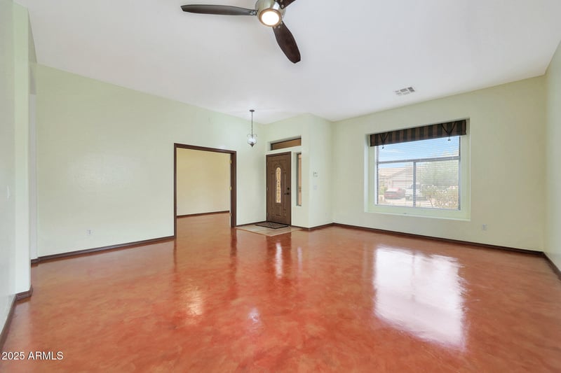 2229 82nd Ln, Phoenix, AZ 85043