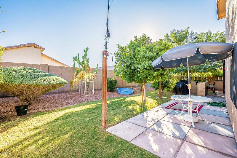2229 W Saint Catherine Ave W, Phoenix, AZ 85041