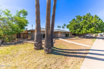 223 Concorda Dr, Tempe, AZ 85282