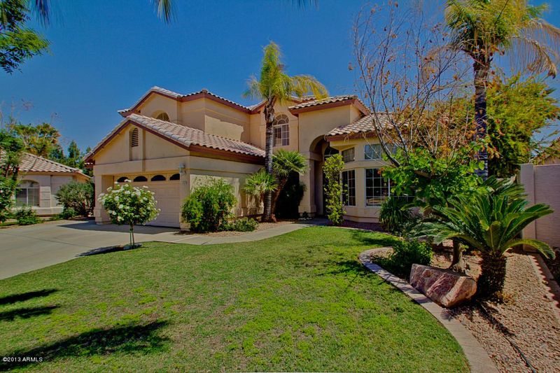 223 S Tiago Dr, Gilbert, AZ 85233