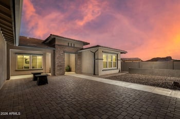 223 Fairfield St, San Tan Valley, AZ 85143
