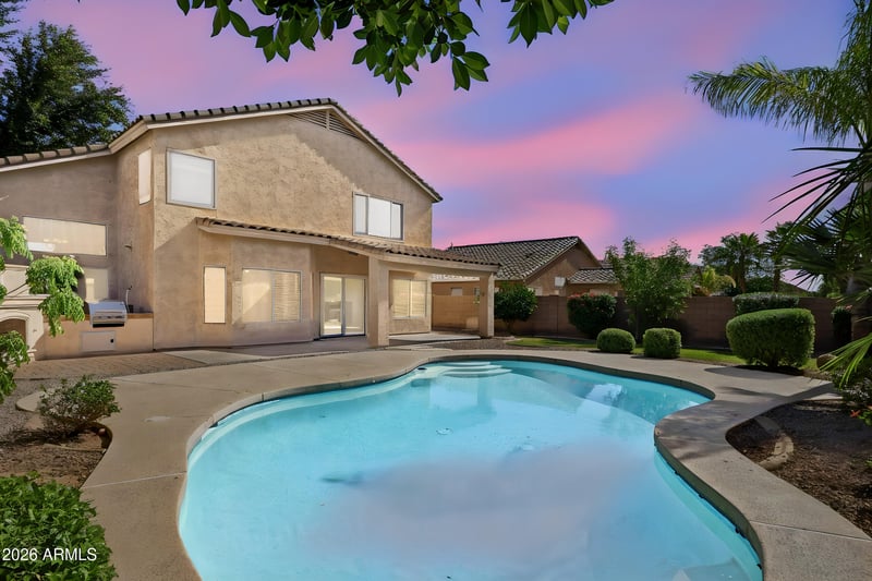 223 Raven Dr, Chandler, AZ 85286