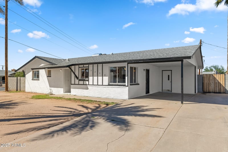 2230 Chipman Rd, Phoenix, AZ 85040