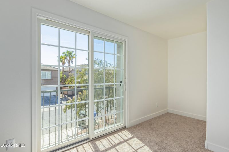 2230 E Bowker St, Phoenix, AZ 85040