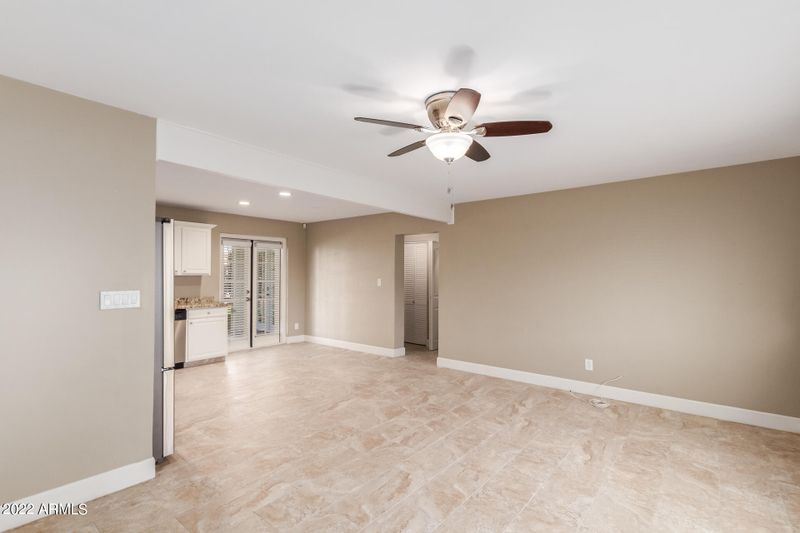 2230 E Glenrosa Ave, Phoenix, AZ 85016