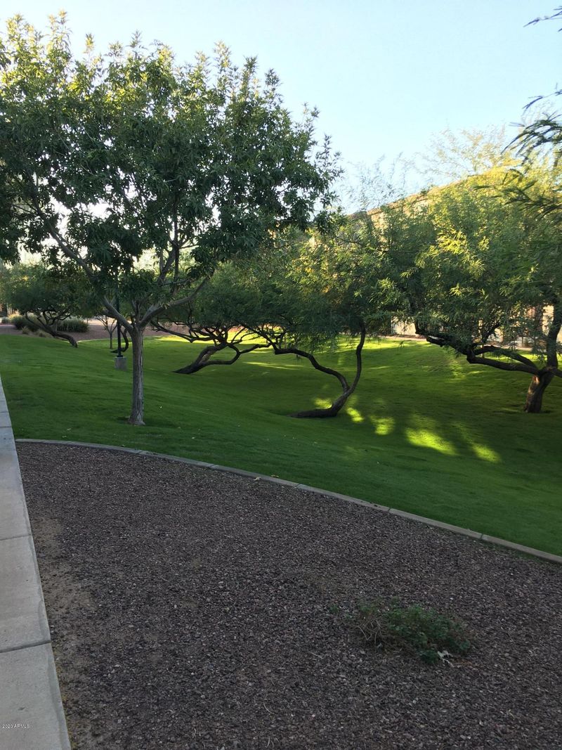 2230 E Huntington Dr, Phoenix, AZ 85040