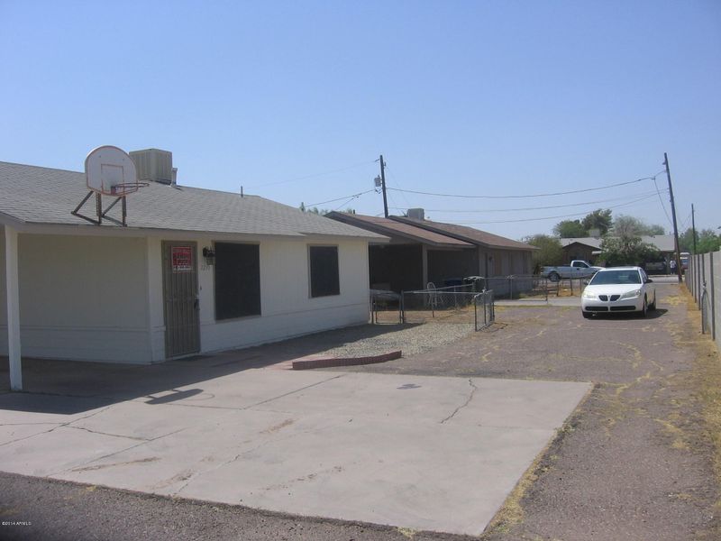 2230 E Victory Dr, Tempe, AZ 85288