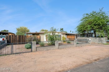 2230 Silverton St, Mesa, AZ 85203