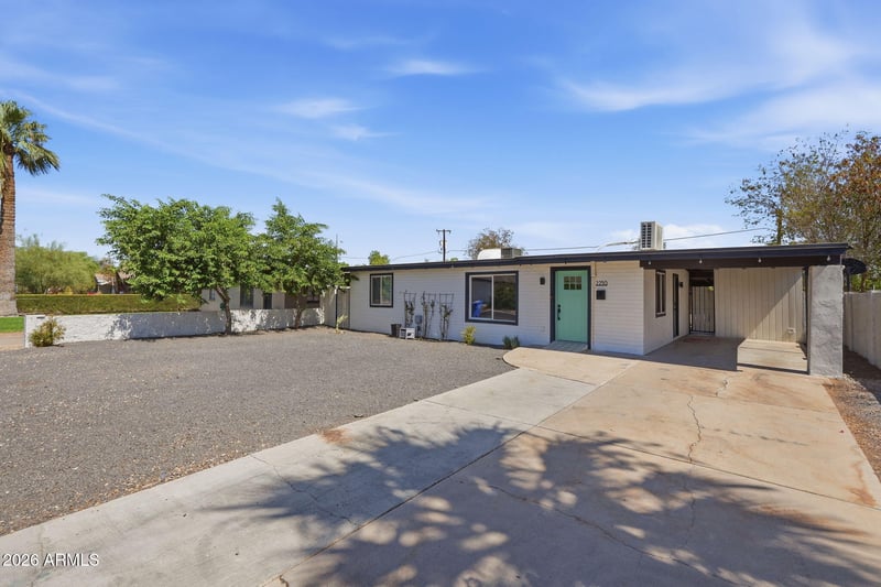 2230 W Cambridge Ave, Phoenix, AZ 85009