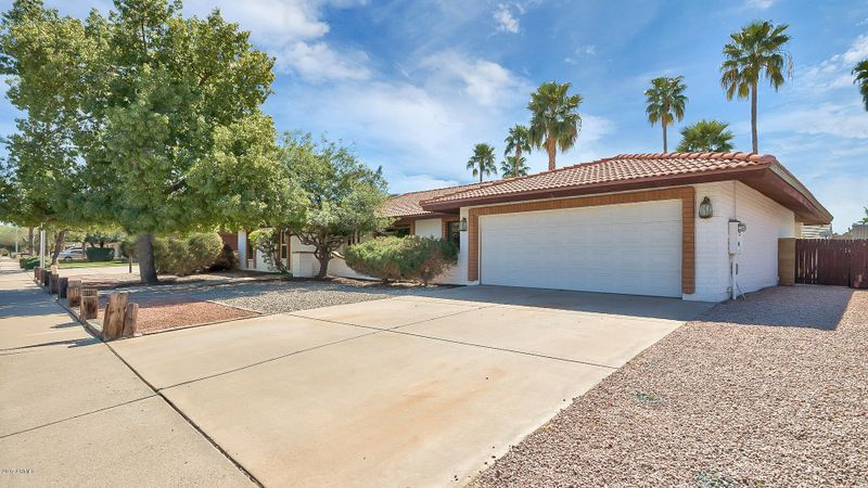 2231 E June St, Mesa, AZ 85213