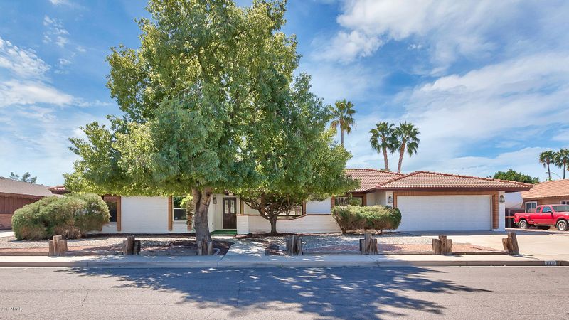 2231 E June St, Mesa, AZ 85213