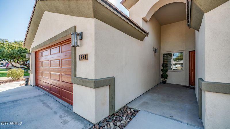 2231 E Mitchell Dr, Phoenix, AZ 85016