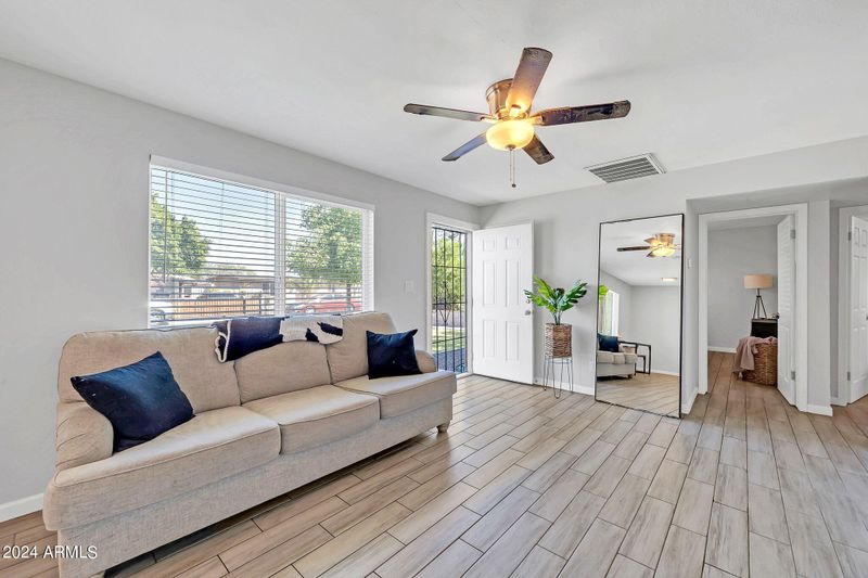 2231 E Nancy Ln, Phoenix, AZ 85042