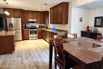 2231 Karen Dr, Phoenix, AZ 85022