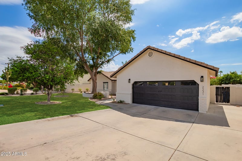 2231 Laurel St, Mesa, AZ 85213
