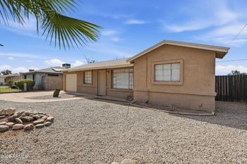2231 W Orangewood Ave, Phoenix, AZ 85021