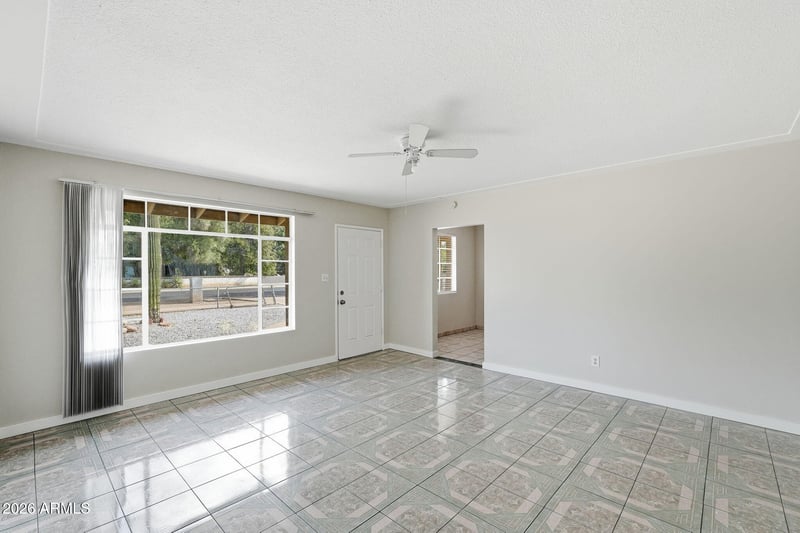 2231 W Orangewood Ave, Phoenix, AZ 85021