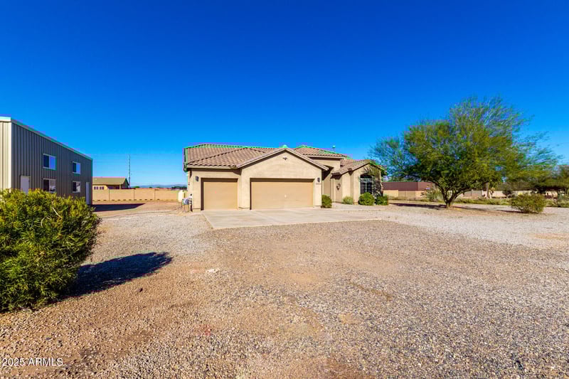 22314 White Feather Ln, Wittmann, AZ 85361