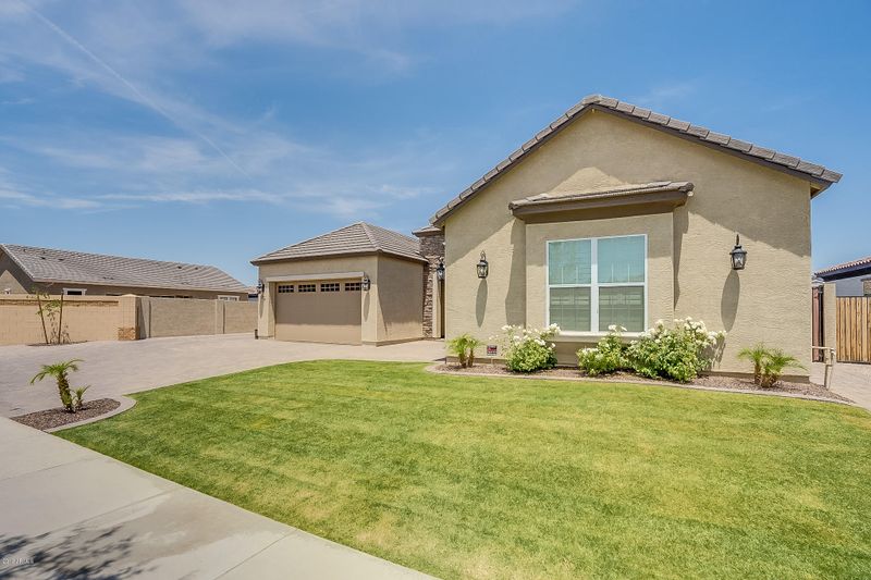 22318 E Sentiero Dr, Queen Creek, AZ 85142