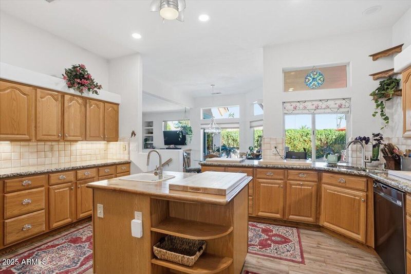 22318 N Dusty Trail Blvd, Sun City West, AZ 85375