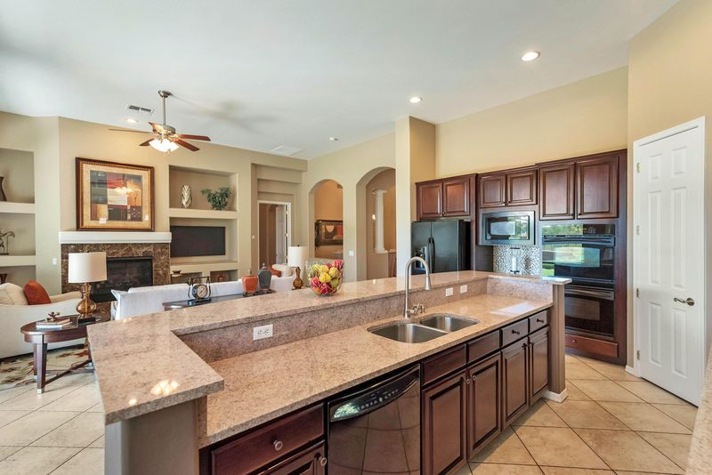 22319 N Freemont Rd, Phoenix, AZ 85050