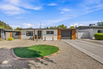 2232 E Mitchell Dr, Phoenix, AZ 85016