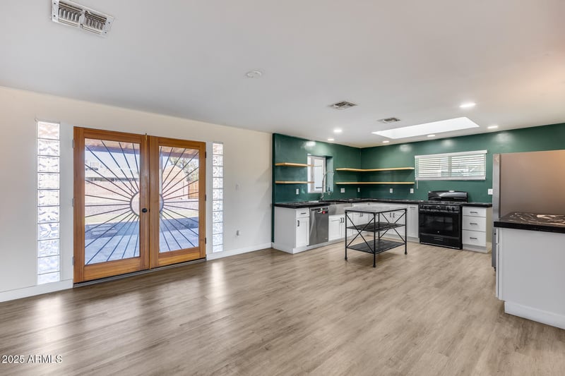 2232 San Miguel Ave, Phoenix, AZ 85015