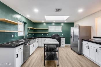 2232 San Miguel Ave, Phoenix, AZ 85015