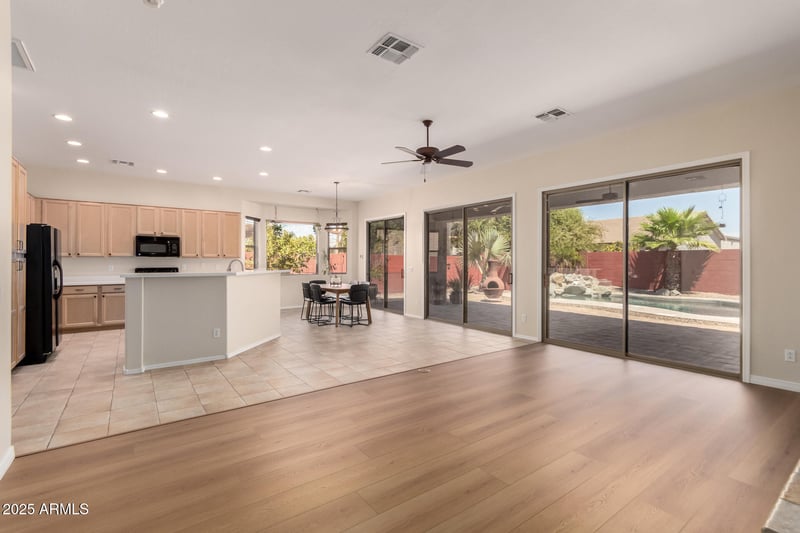 22321 79th Dr, Peoria, AZ 85383