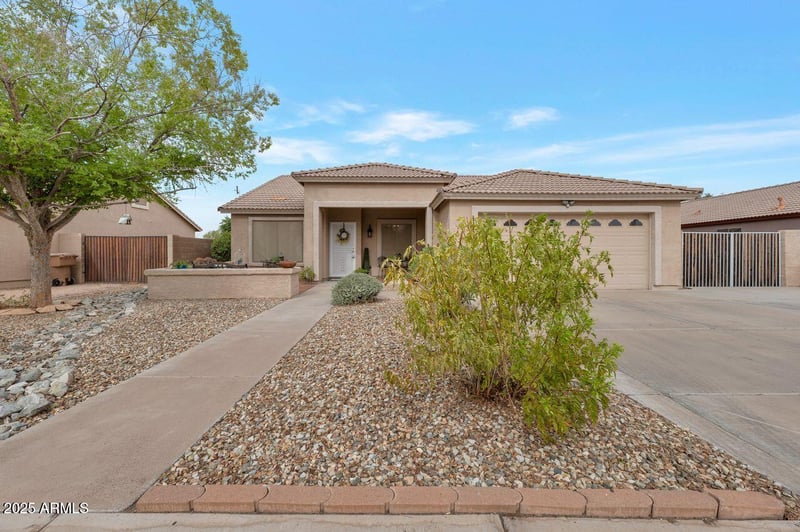22322 108th Ave, Sun City, AZ 85373