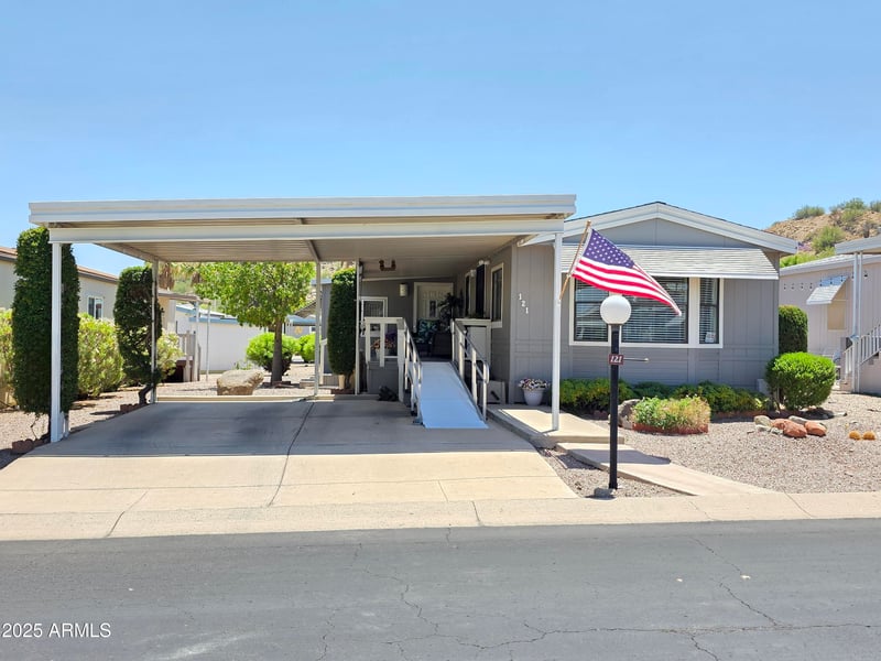 2233 Behrend Dr #121, Phoenix, AZ 85024