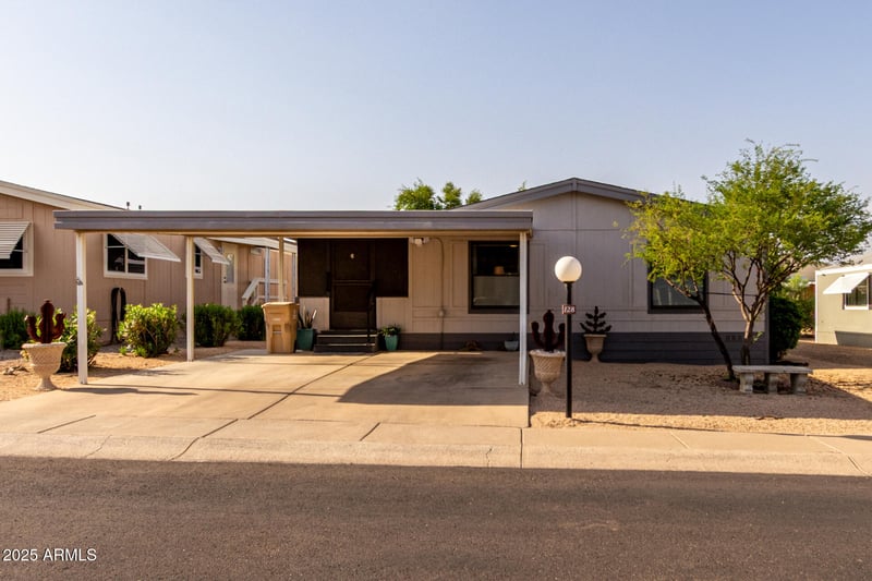 2233 Behrend Dr #128, Phoenix, AZ 85024