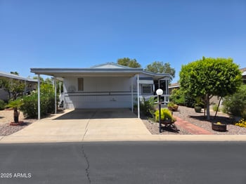 2233 Behrend Dr #17, Phoenix, AZ 85024