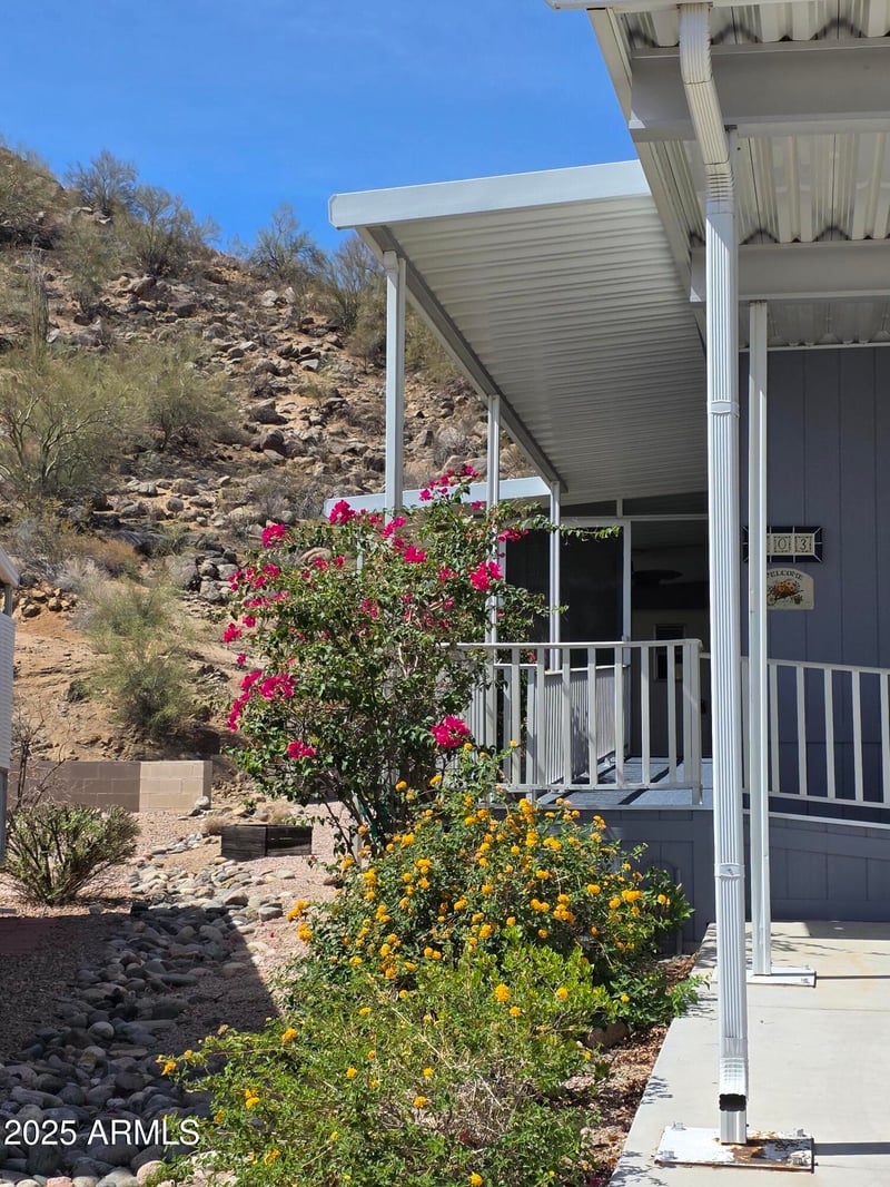 2233 Behrend Dr #203, Phoenix, AZ 85024