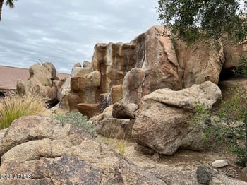 2233 Behrend Dr #203, Phoenix, AZ 85024